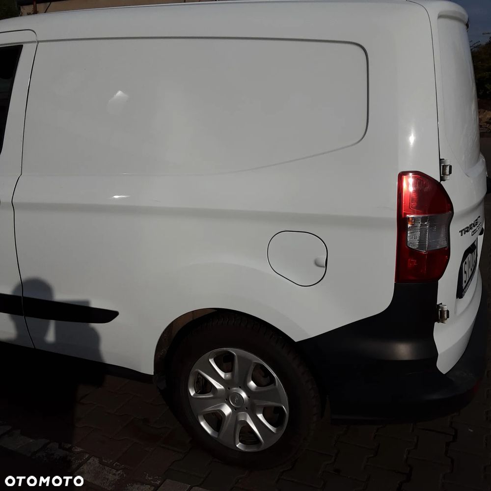 Ford Transit courier - 9