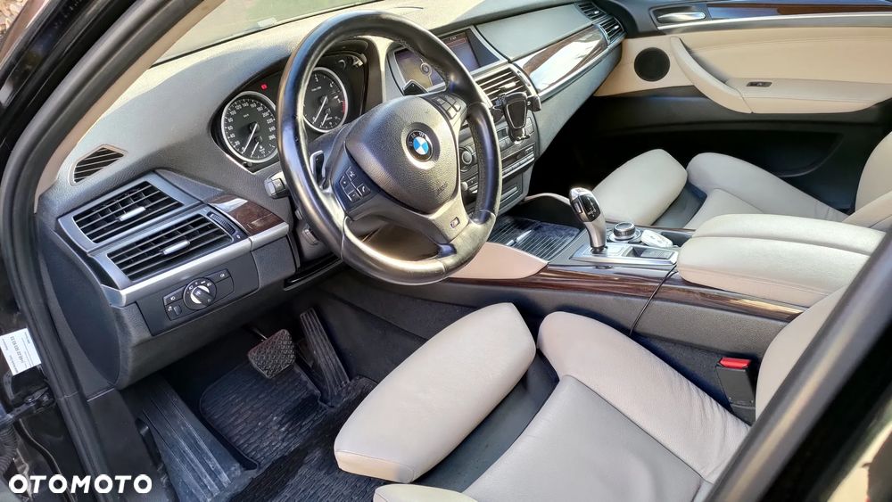 BMW X6 - 12