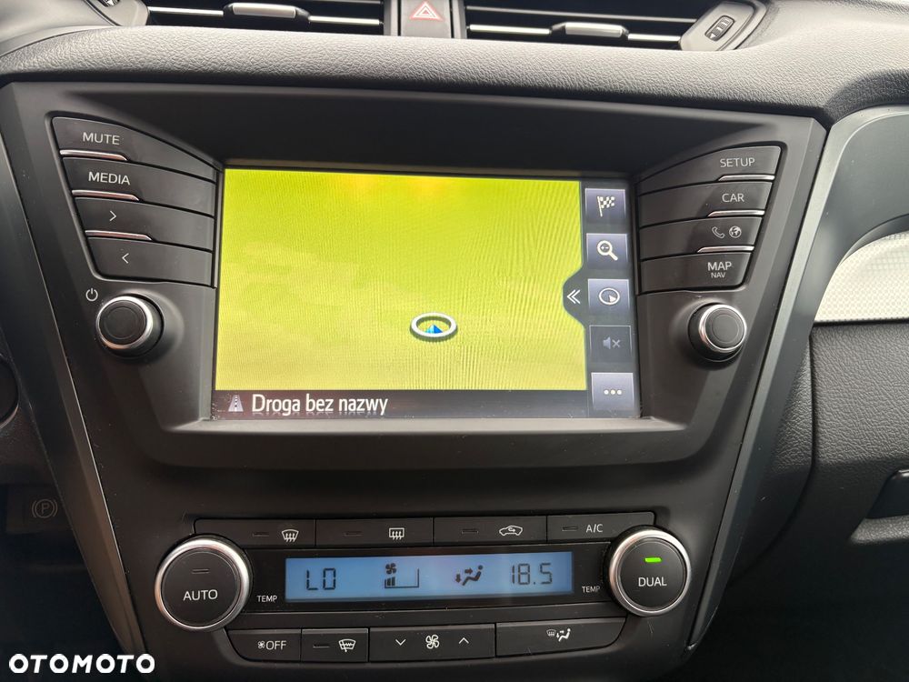 Toyota Avensis Touring Sports 2.0 D-4D Edition S+ - 11