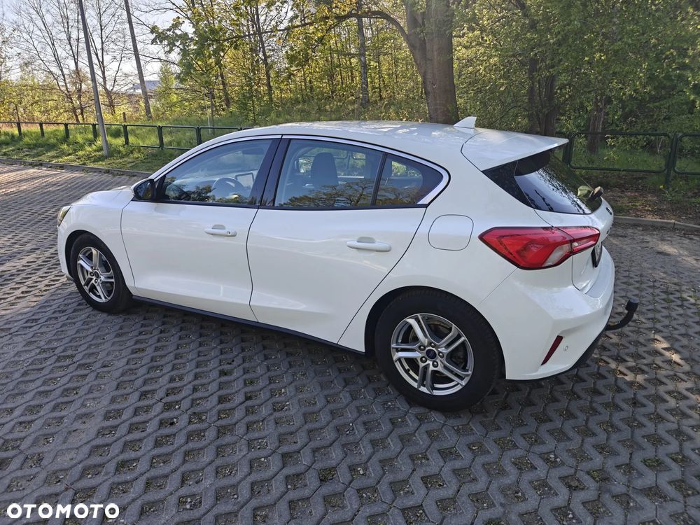 Ford Focus - 11