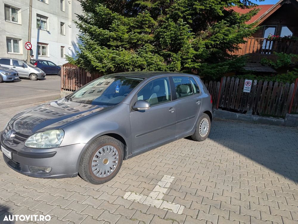 Volkswagen Golf - 2
