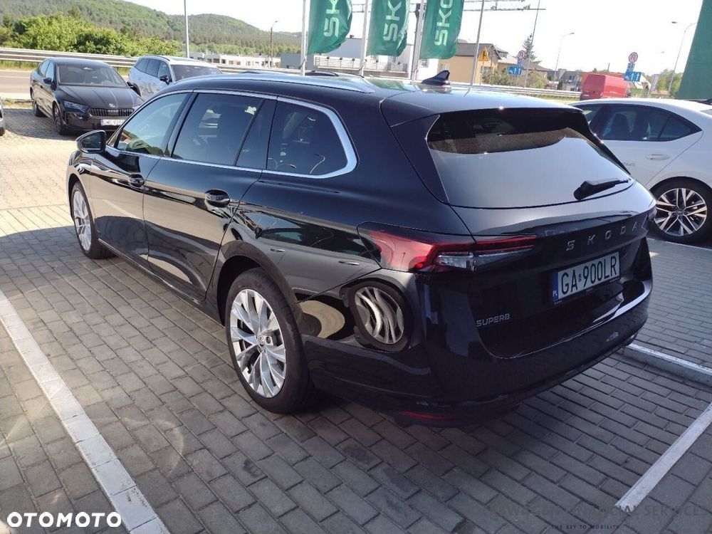 Skoda Superb 1.5 TSI mHEV Selection DSG - 6
