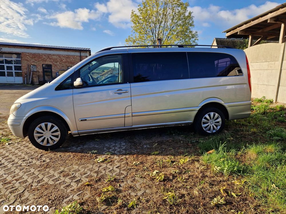 Mercedes-Benz Viano 2006 photo 2