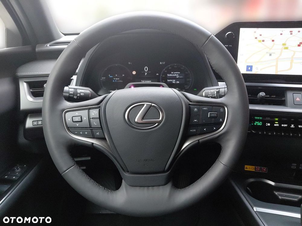 Lexus UX 300h F Sport Design - 14