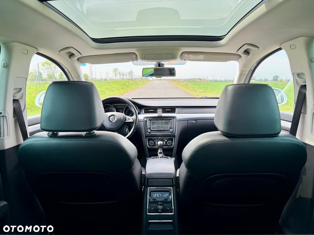 Skoda Superb 2.0 TDI 4x4 Platinum Outdoor DSG - 14