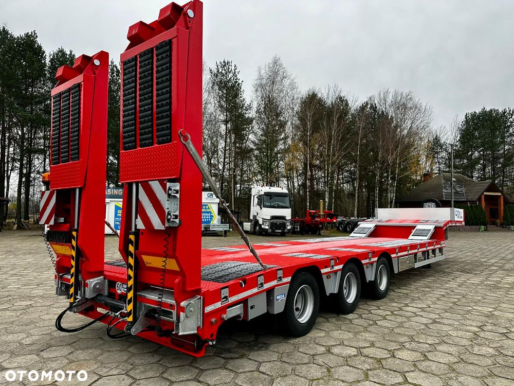 Inny 3 OSIOWA NISKOPODWOZIOWA Z TWARDYM POKŁADEM! NAJAZDY HYDRAULICZNE, OŚ SKRĘTNA - OŚ PODNOSZONA - 20