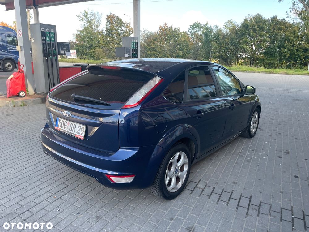 Ford Focus 1.6 FF Ambiente - 4