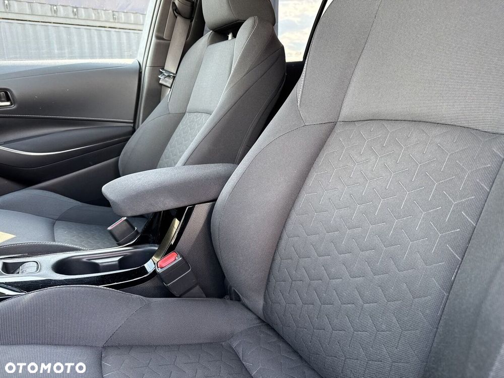 Toyota Corolla 1.8 Hybrid Comfort - 16