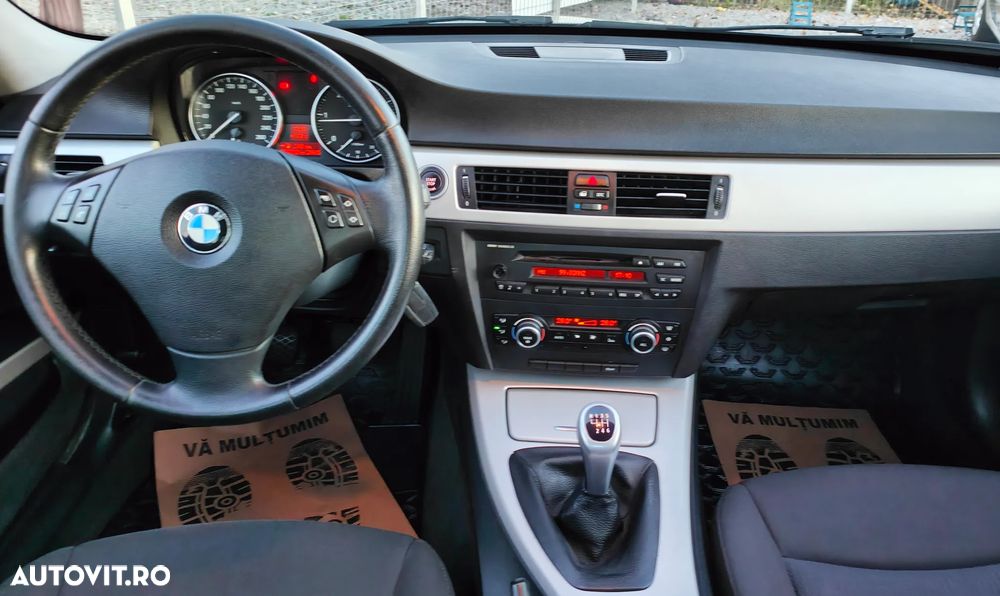 BMW Seria 3 320d - 8