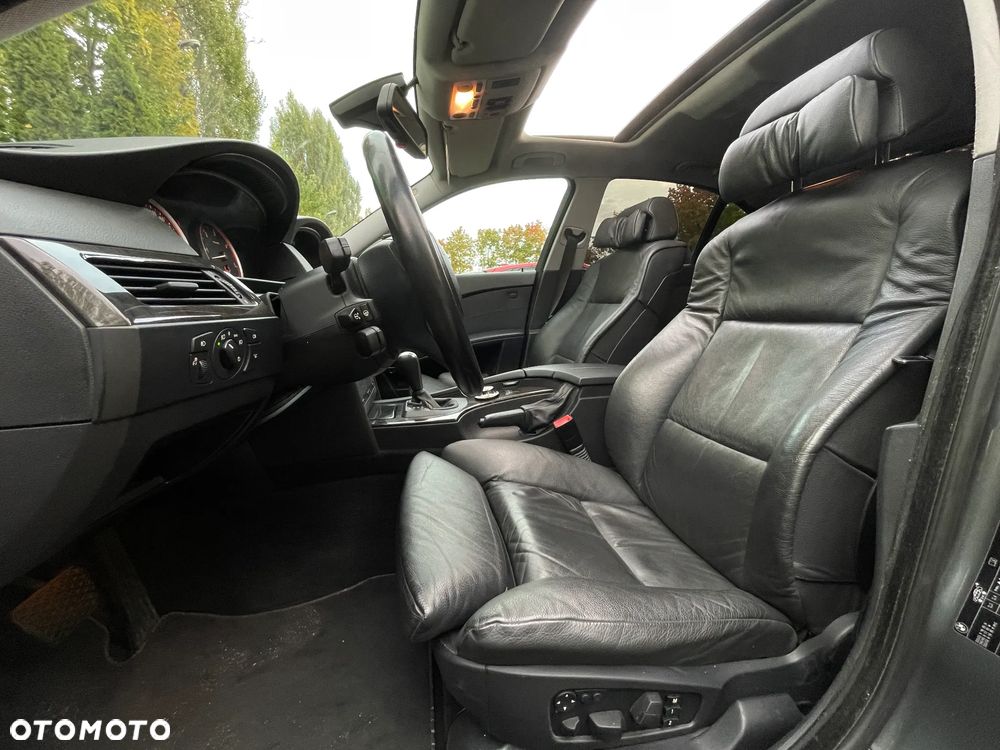 BMW Seria 5 525d - 19