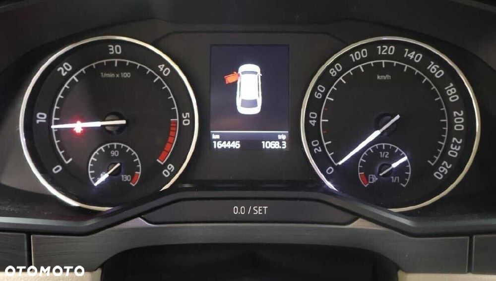 Skoda Superb 2.0 TDI 4x4 Style DSG - 7