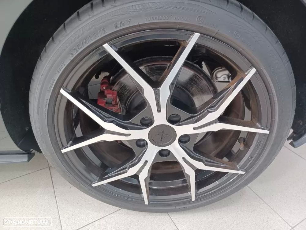 VW Golf 2.0 TSi GTi - 34