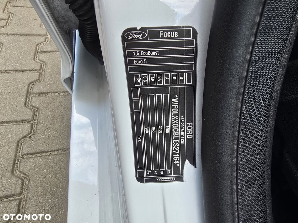 Ford Focus 1.6 EcoBoost Gold X (Trend) - 32