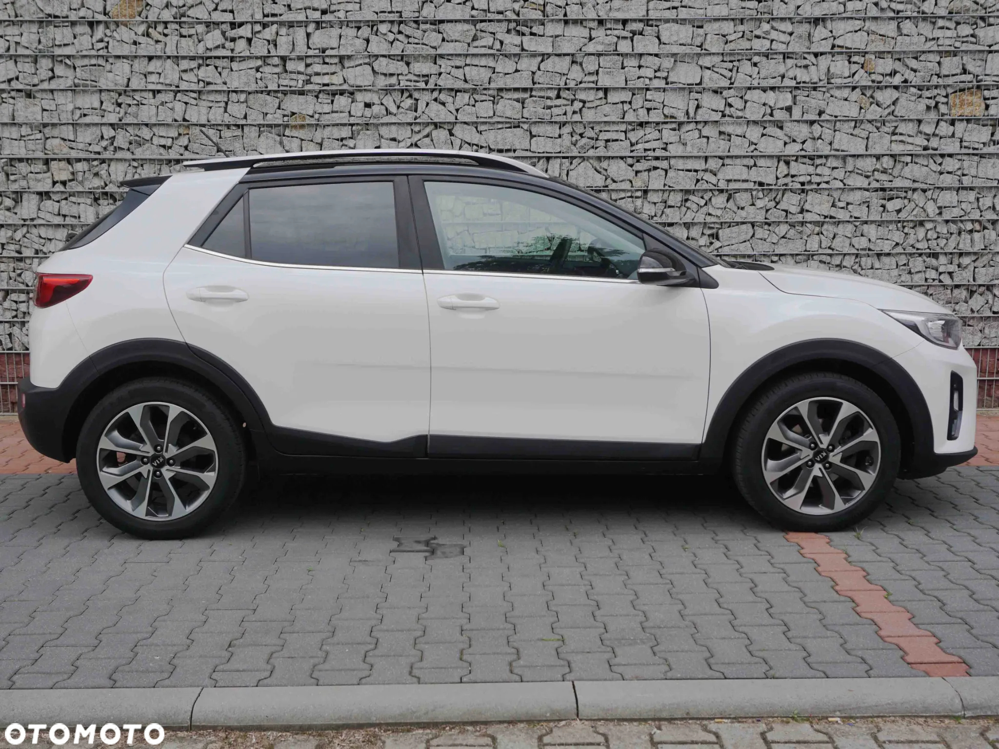 Kia Stonic 1.0 T-GDI L - 3