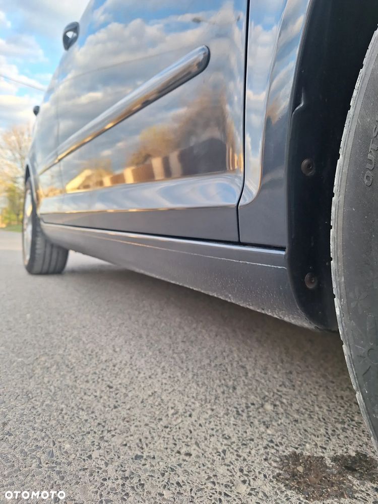 Volkswagen Golf Plus - 31
