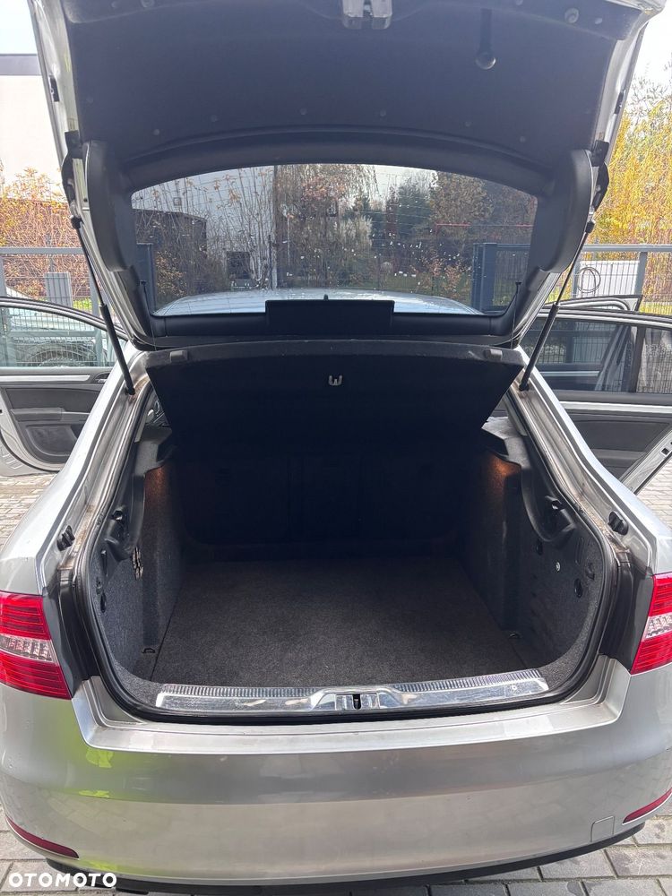 Skoda Superb 1.8 TSI Ambition - 11