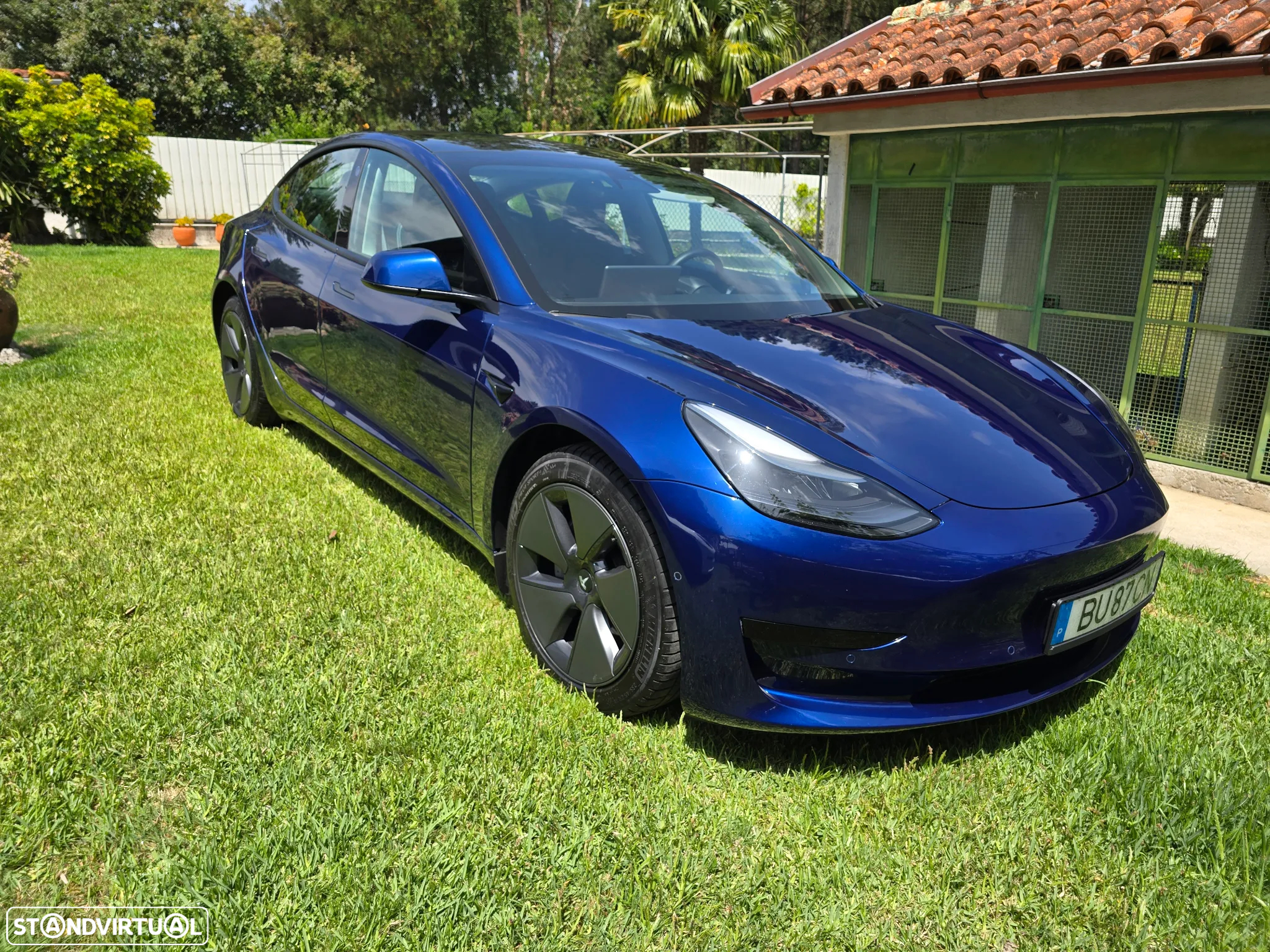 Tesla Model 3 Standard Range Plus RWD - 3