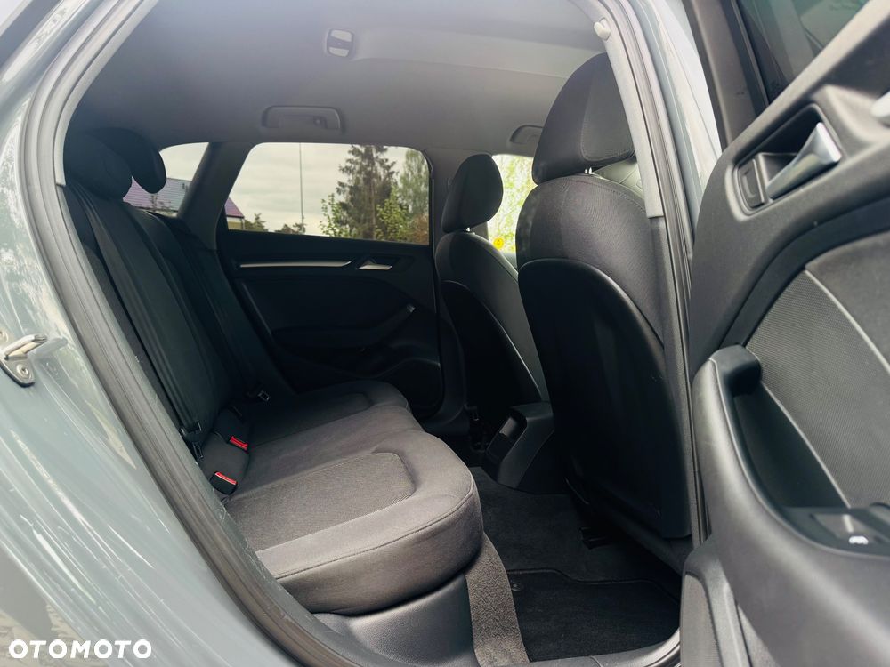 Audi A3 Sportback 30 TDI Edition One - 35