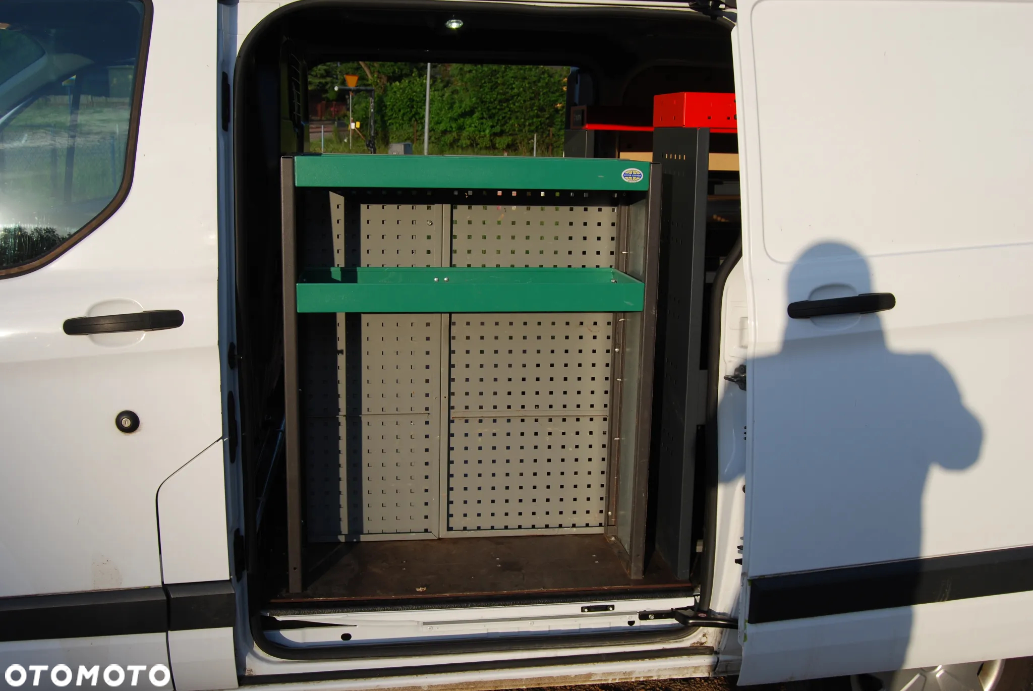 Ford custom transit - 11