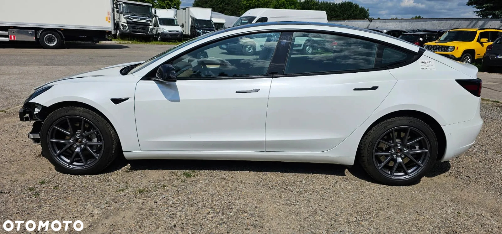 Tesla Model 3 Long Range AWD - 4