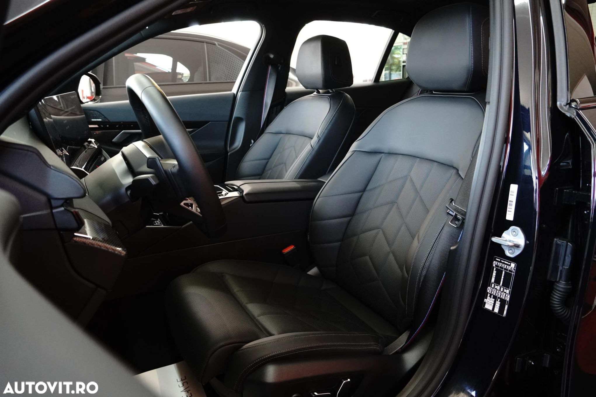 BMW Seria 5 520i AT MHEV - 13