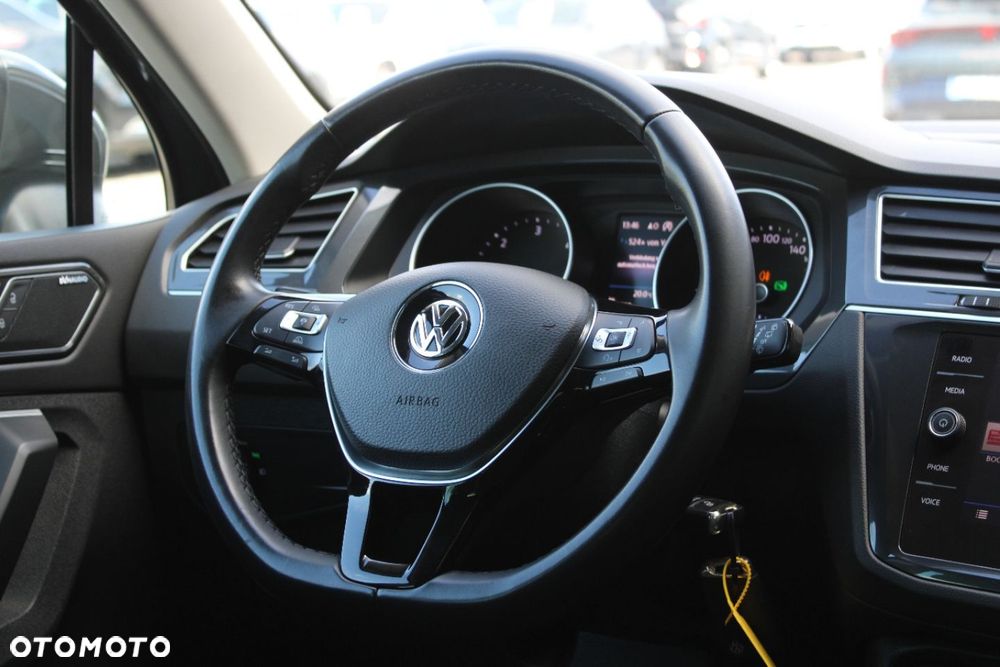 Volkswagen Tiguan - 29