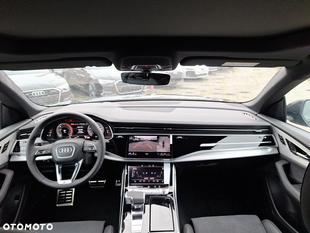 Audi Q8 - 25