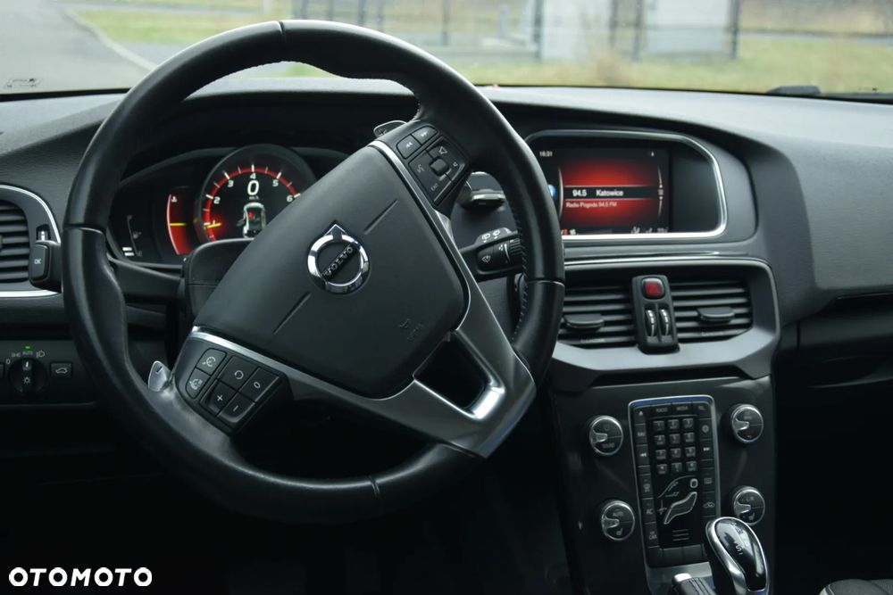 Volvo V40 T3 Geartronic - 26