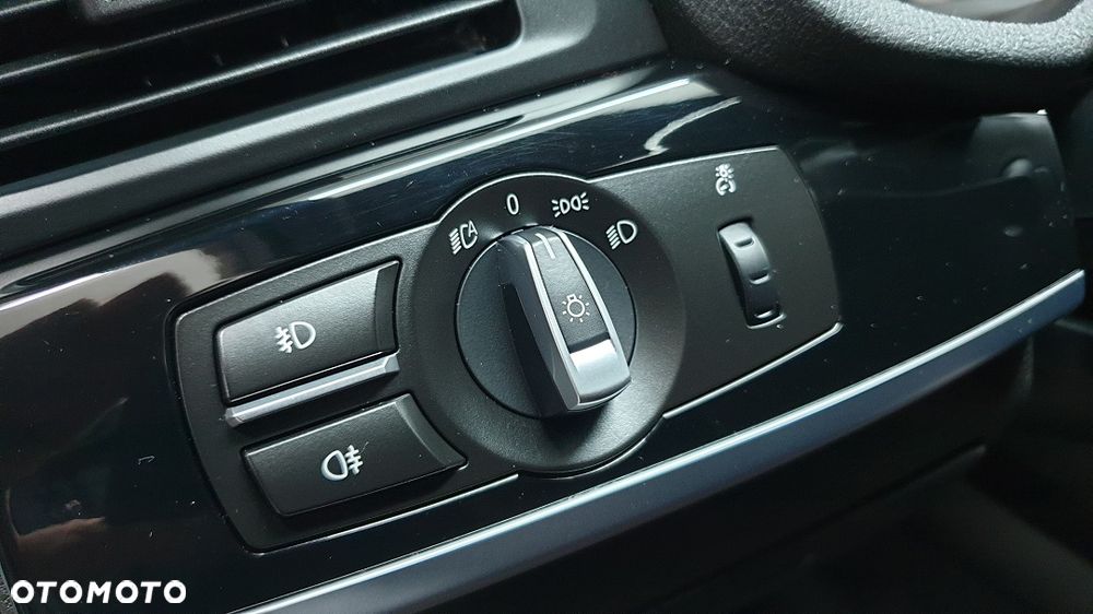 BMW X4 xDrive20i - 16