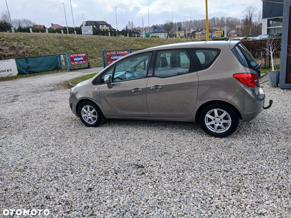 Opel Meriva - 8