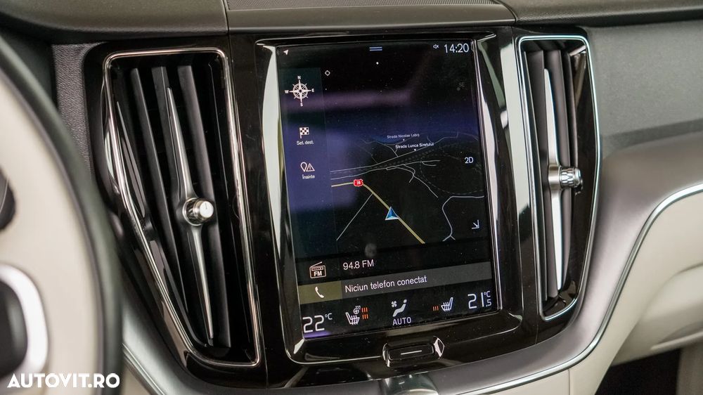 Volvo XC 60 T6 AWD Recharge Geartronic Inscription - 11