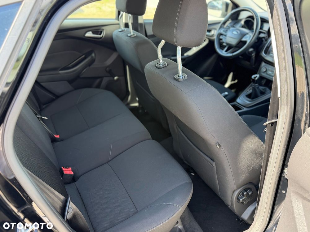 Ford Focus 1.0 EcoBoost Titanium - 8