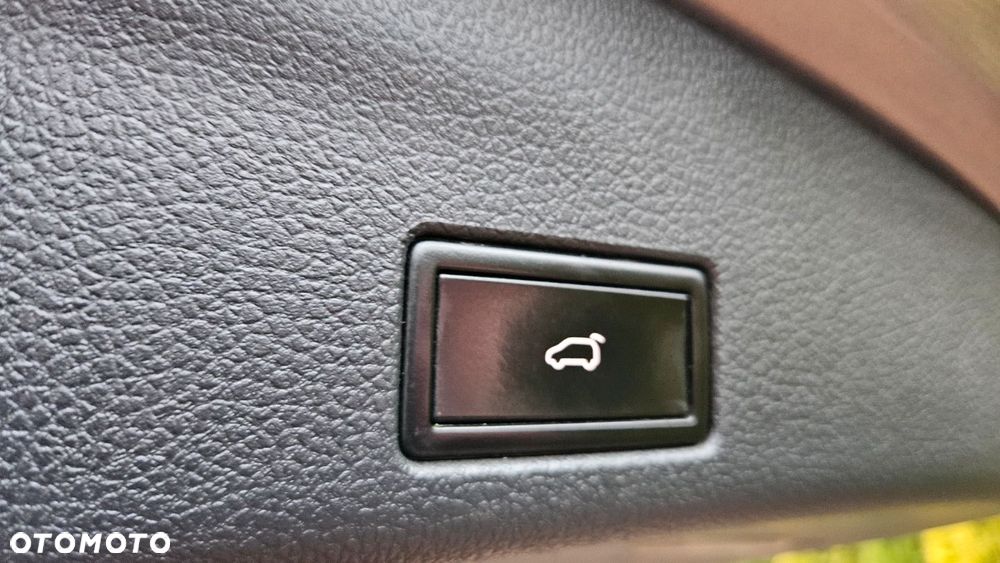 Volkswagen Sharan 2.0 TDI 4Mot Highline - 29