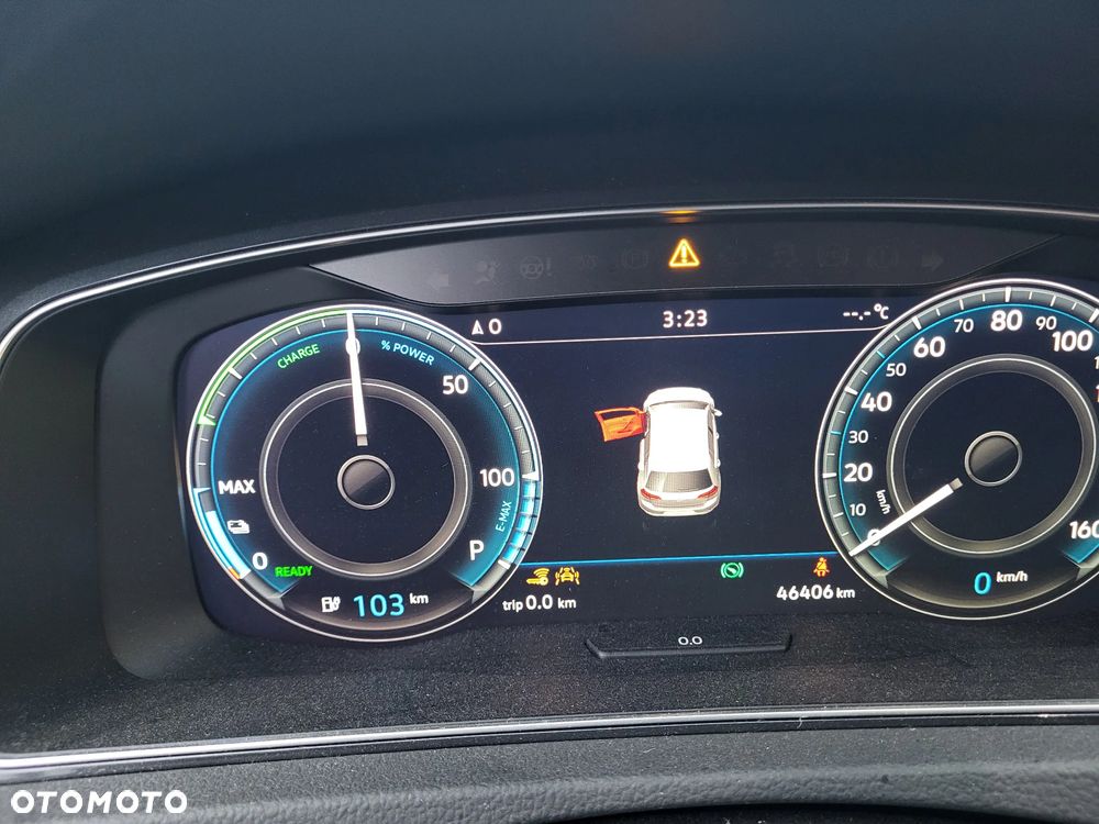 Volkswagen Golf e-Golf - 13