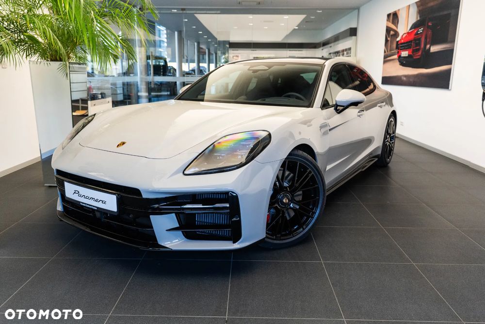 Porsche Panamera GTS - 2