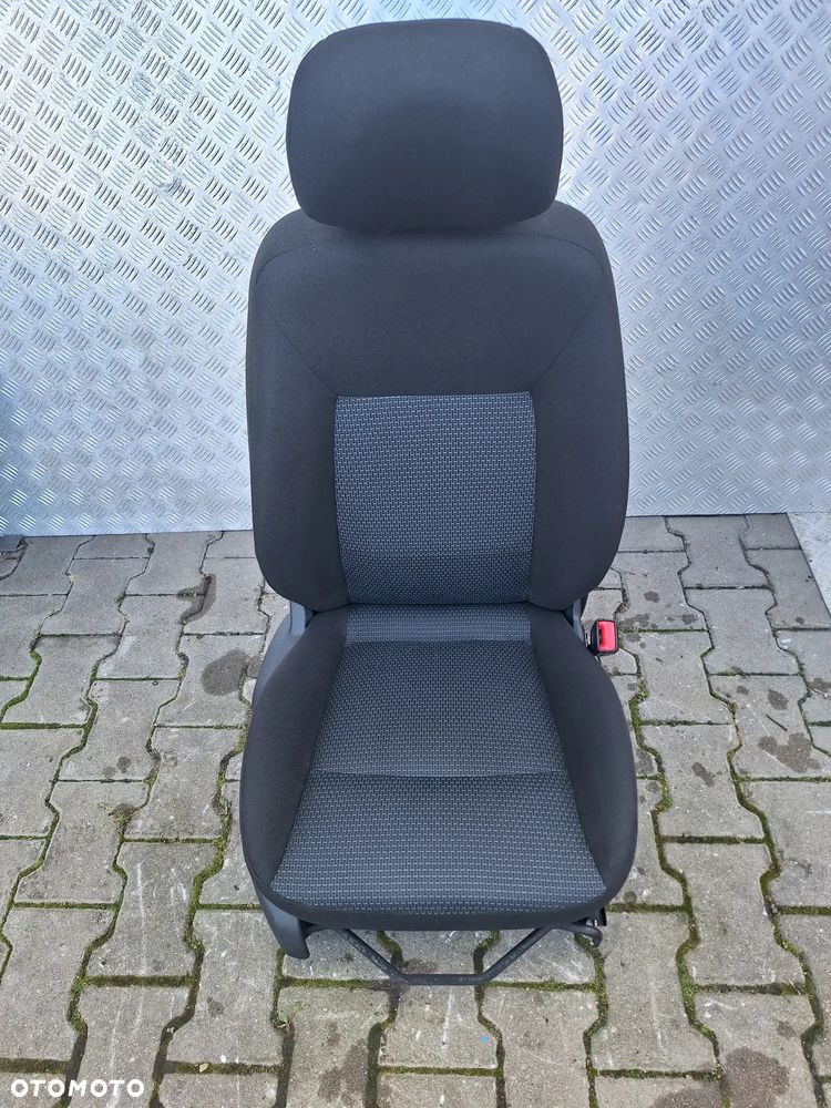 FOTEL PRAWY PRZÓD PASAŻER FORD MONDEO MK4 - 1