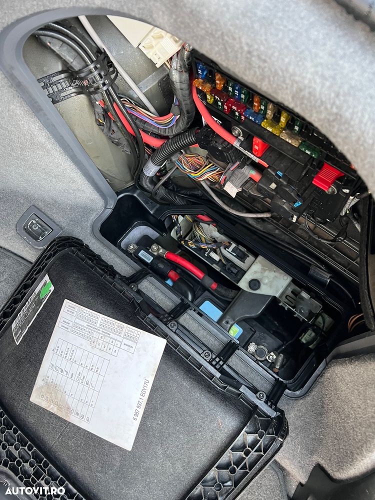 BMW Seria 7 740i A - 27