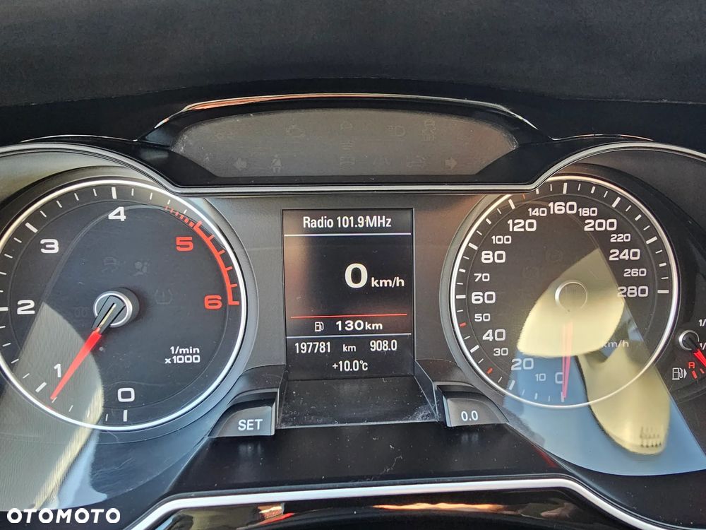 Audi A4 Avant 2.0 TDI DPF quattro Ambiente - 9