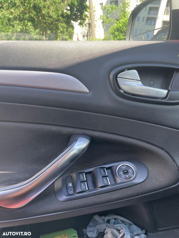 Ford Mondeo - 8