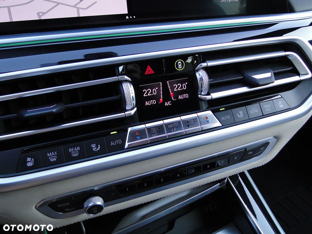 BMW X5 M50i - 31