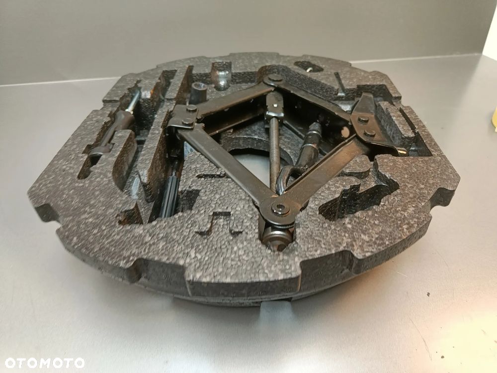 Zestaw koła zapasowego VW Beetle 5C Jetta klucz lewarek 5C0011031C 5C0012115F - 3