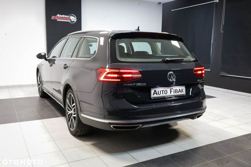 Volkswagen Passat - 10