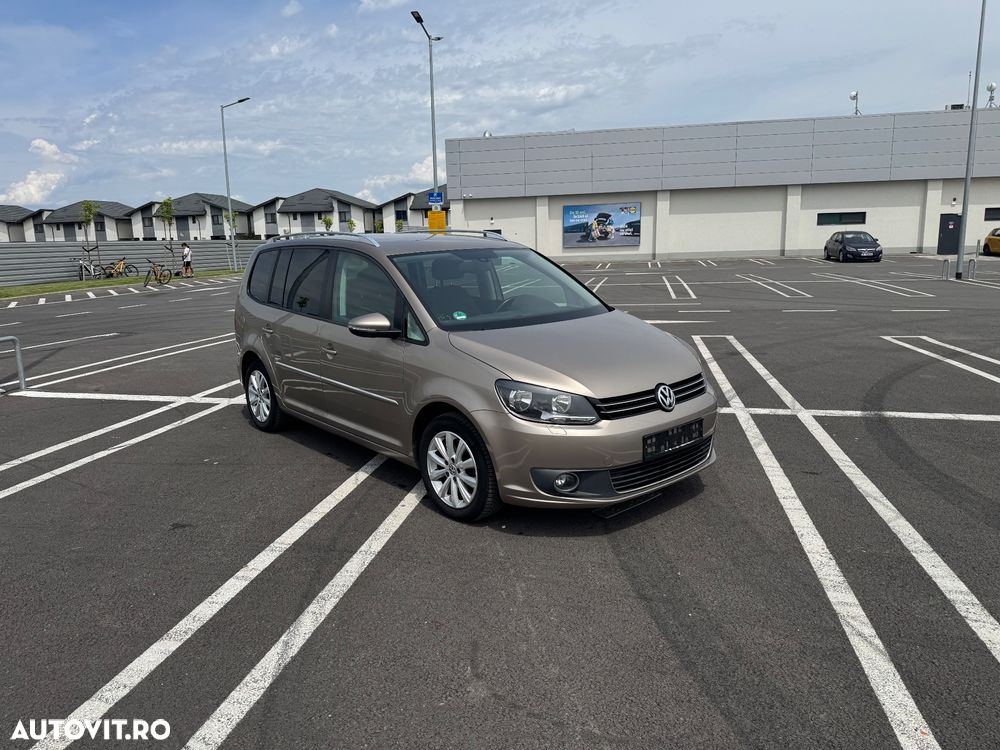 Volkswagen Touran - 8