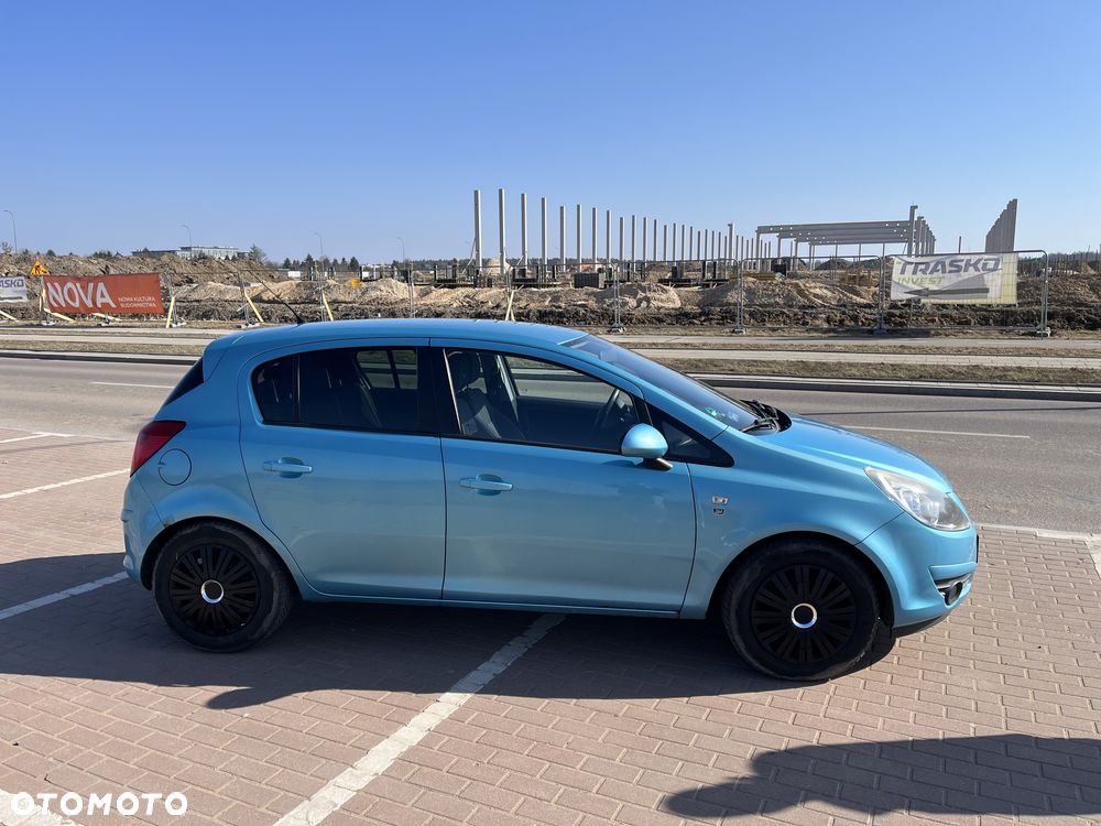 Opel Corsa - 2