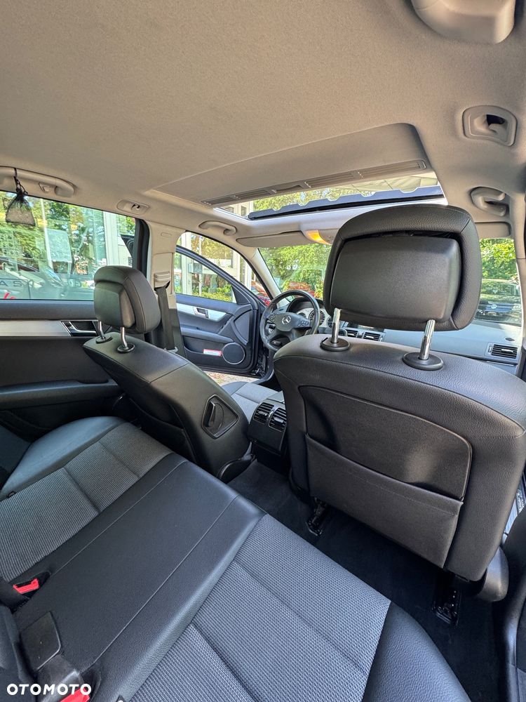Mercedes-Benz Klasa C 220 CDI DPF Automatik BlueEFFICIENCY Avantgarde - 11