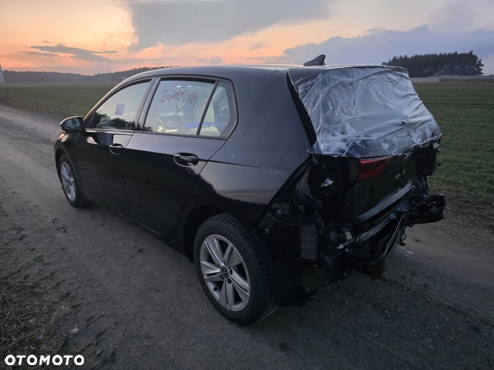 Volkswagen Golf - 4
