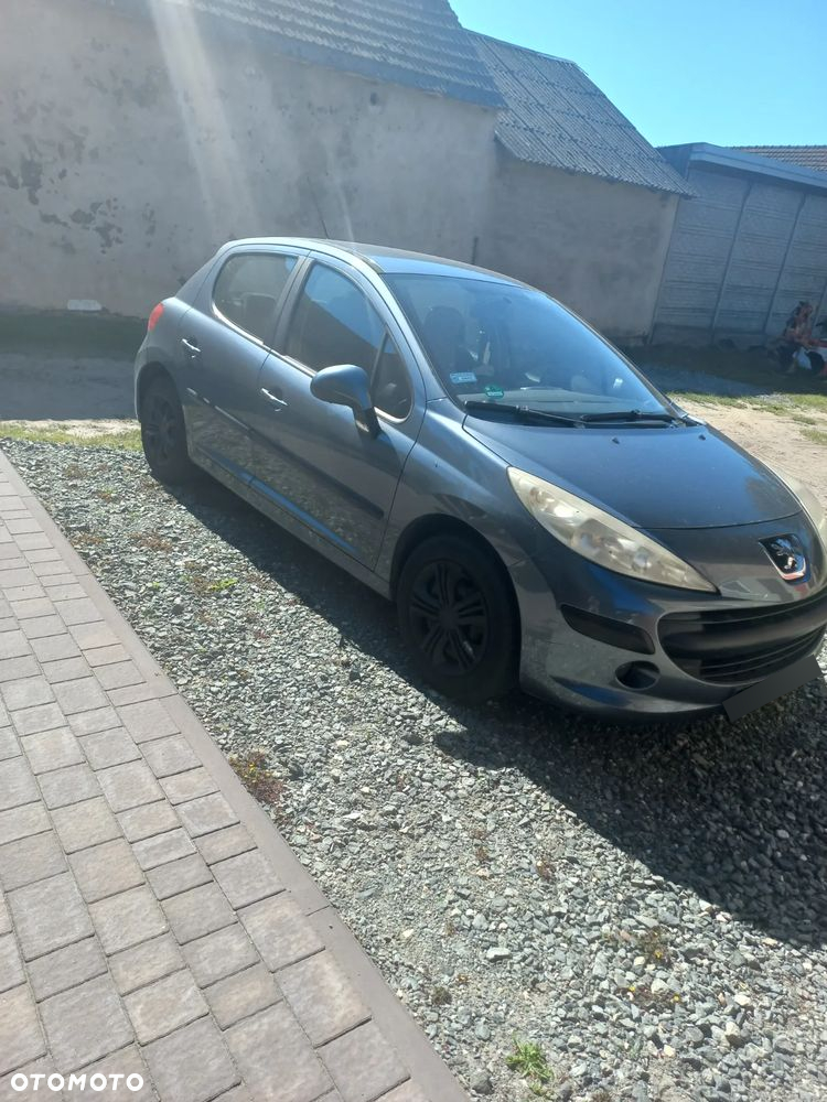 Peugeot 207 - 3