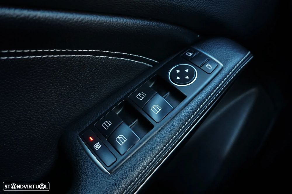 Mercedes-Benz CLA 200 Shooting Brake (CDI) d Urban - 26