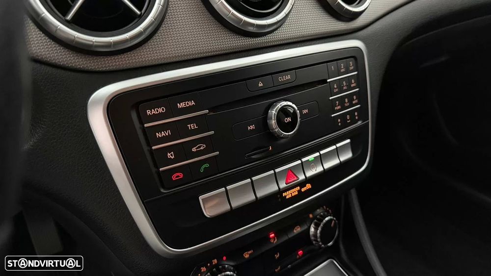 Mercedes-Benz CLA 180 d Shooting Brake Urban - 29