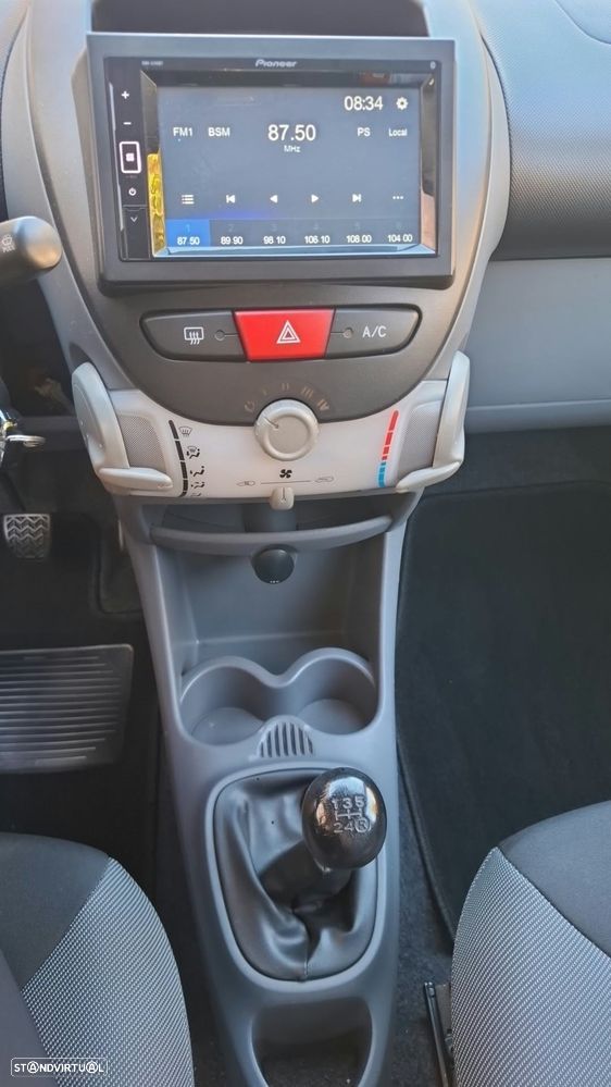 Toyota Aygo 1.0 Plus - 14